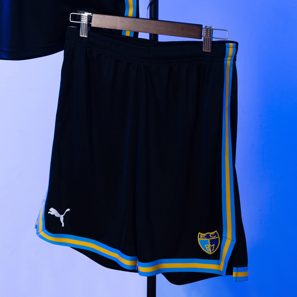 SHORT JUEGO 25-26 NEGRO OFICIAL MOVISTAR ESTUDIANTES INFANTIL